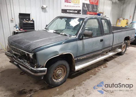 1988 Chevrolet Gmt-400 K1500 z USA, uszkodzony, nr VIN 2GCEK19K2J1208056